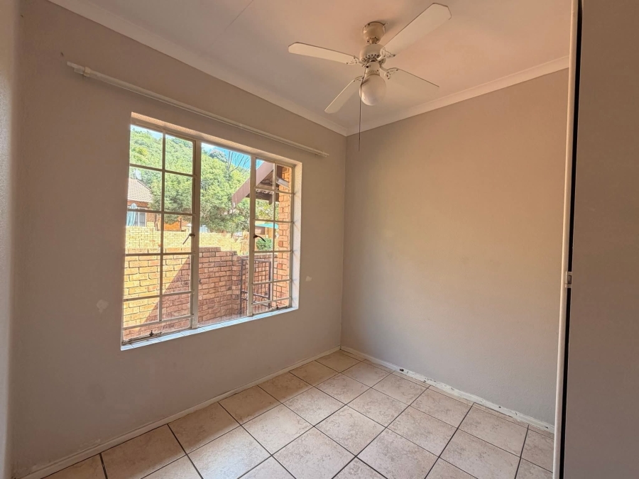 3 Bedroom Property for Sale in Safari Gardens North West